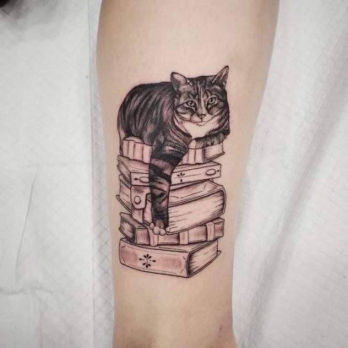 Semi realistic cat tattoo